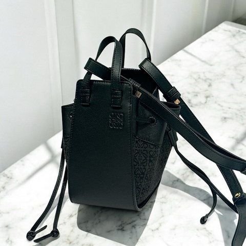 莉亞精品♡Loewe mini吊床包 黑 二手美包