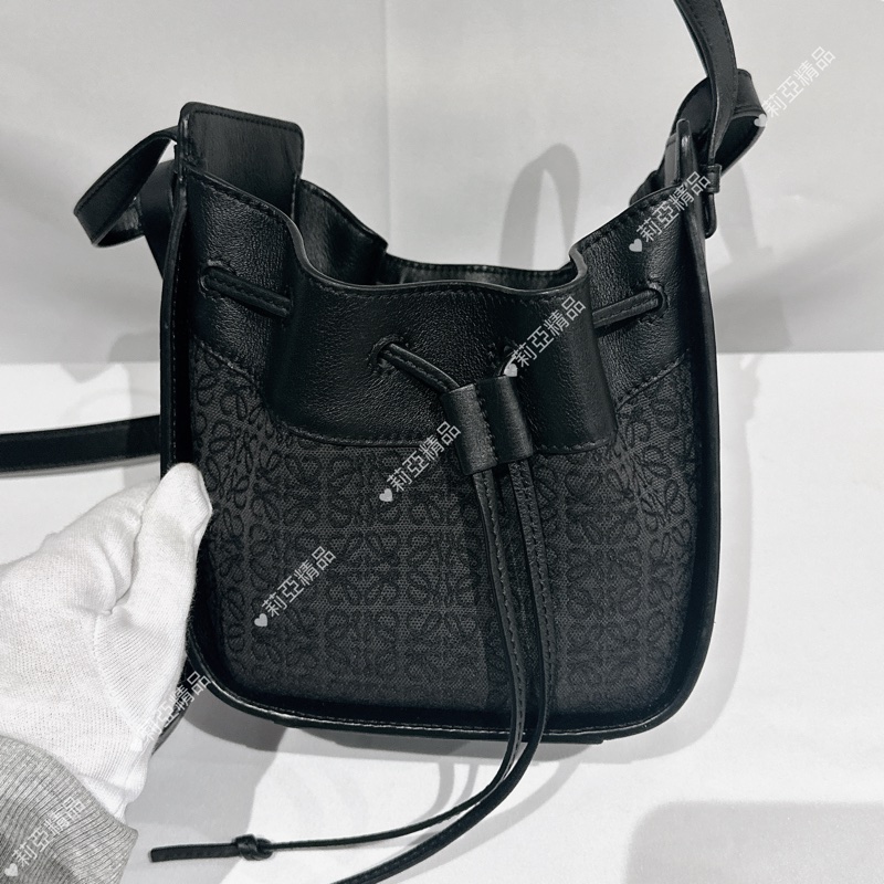 莉亞精品♡Loewe mini吊床包 黑 二手美包-5