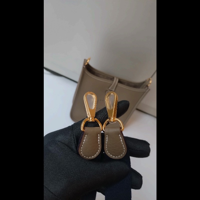 Hermes 金釦灰皮 mini evelyne 17-17