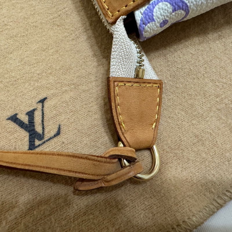 耶誕跨年優惠中🎄LV村上隆白三彩麻將包/LV麻將包/LV卯釘麻將包 Louis Vuitton/路易威登/LV Vintage/LV中古包/LV肩背包-50