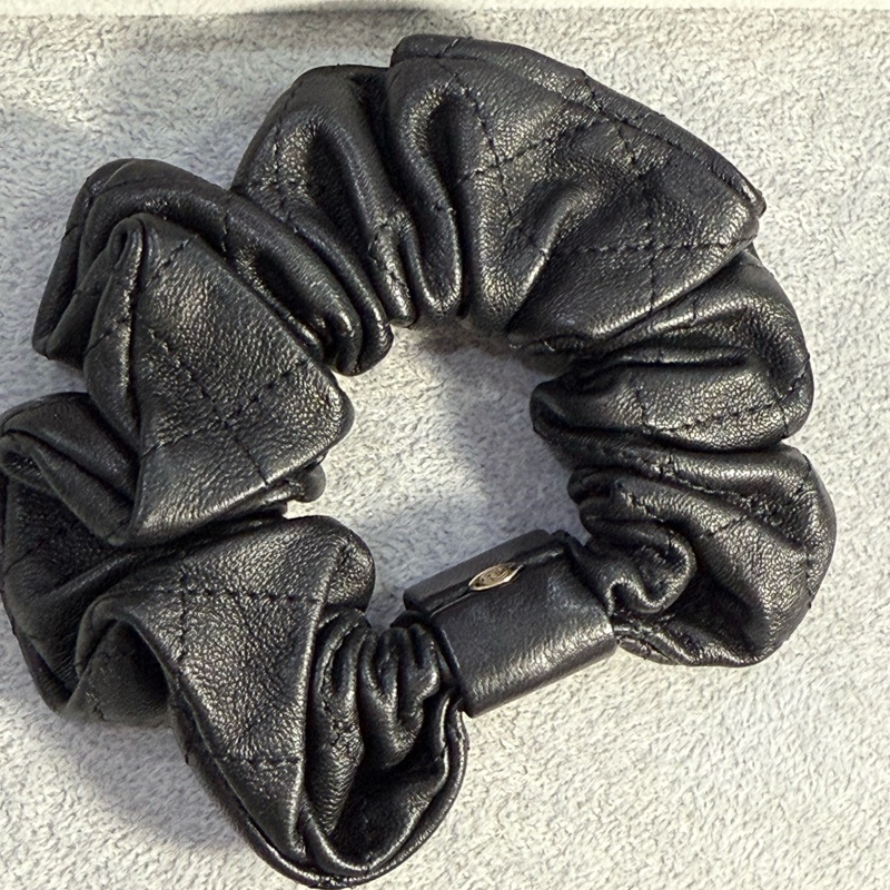 香奈兒髮圈 Chanel雙C Loge皮革髮圈  大腸圈-4