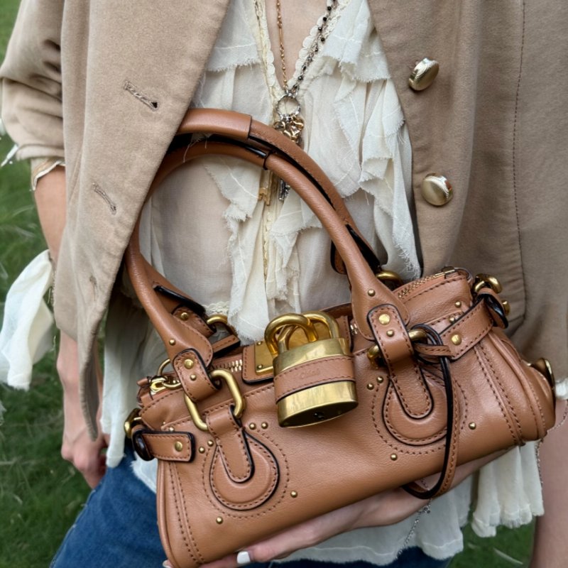 🎊佳節特賣🎁Chloé Paddington 小款水牛皮鎖頭包 野馬棕色-3