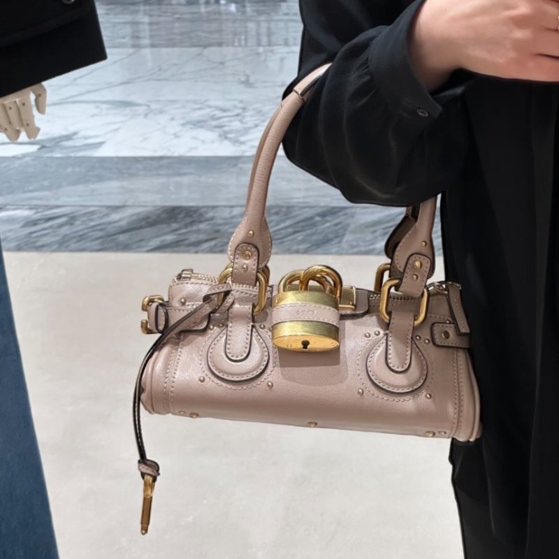 🎊佳節特賣🎁Chloé Paddington 小款水牛皮鎖頭包 餅乾粉色-1