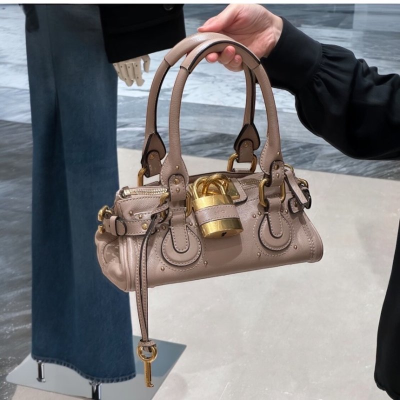 🎊佳節特賣🎁Chloé Paddington 小款水牛皮鎖頭包 餅乾粉色-2