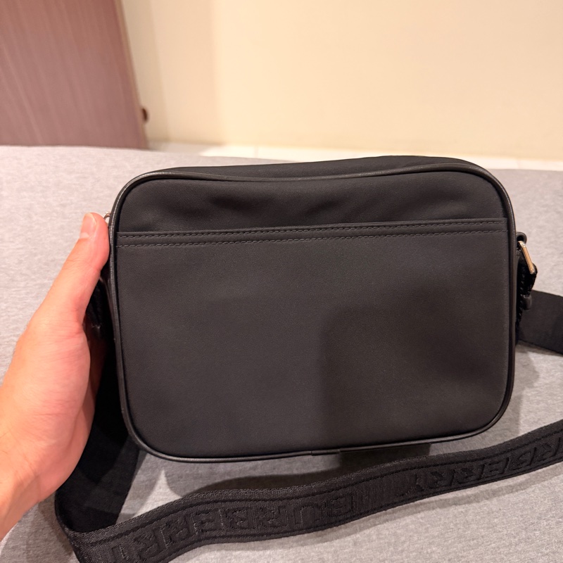 二手 Burberry尼龍斜背包-4