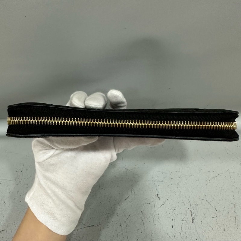 LV M61864 黑牛皮壓紋金釦拉鏈長夾-19