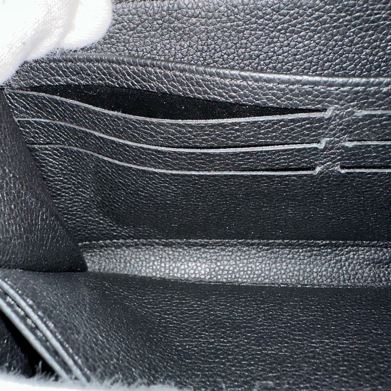 LV M61864 黑牛皮壓紋金釦拉鏈長夾-33