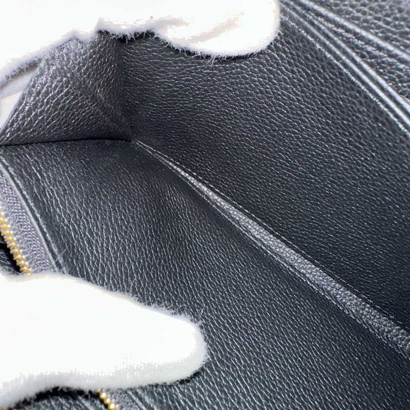 LV M61864 黑牛皮壓紋金釦拉鏈長夾-37