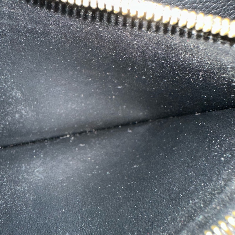 LV M61864 黑牛皮壓紋金釦拉鏈長夾-42