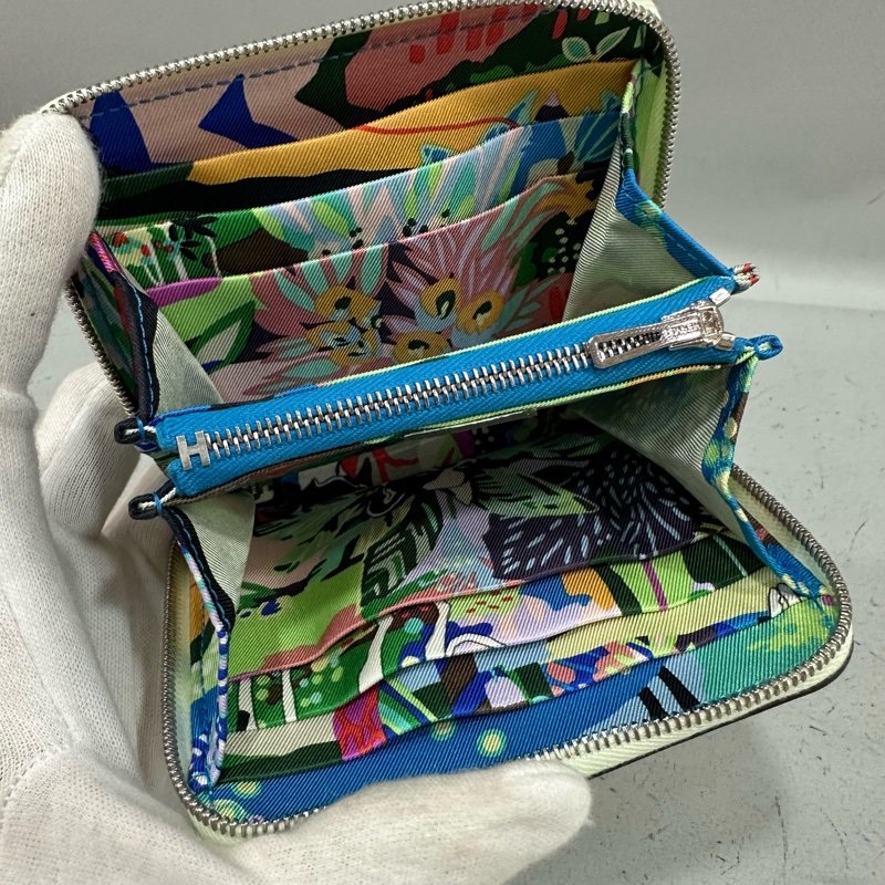 Hermes 氣泡綠絲巾短夾 silkin-18