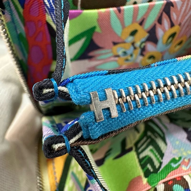 Hermes 氣泡綠絲巾短夾 silkin-20