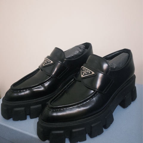 Prada Monolith 拋光皮革厚底便鞋｜36｜有盒有防塵袋｜少穿