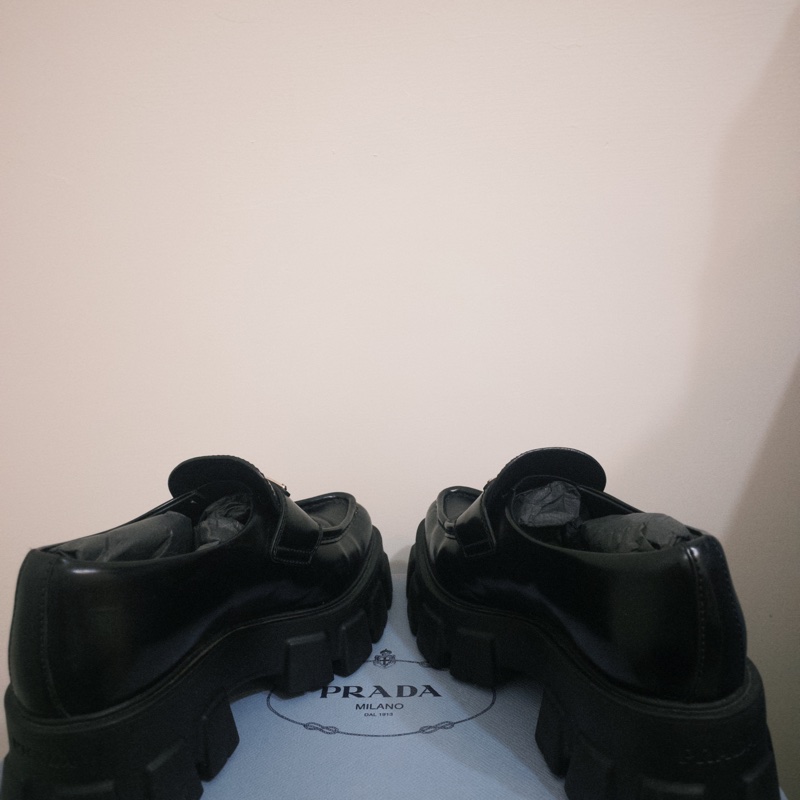 Prada Monolith 拋光皮革厚底便鞋|36|有盒有防塵袋|少穿-11