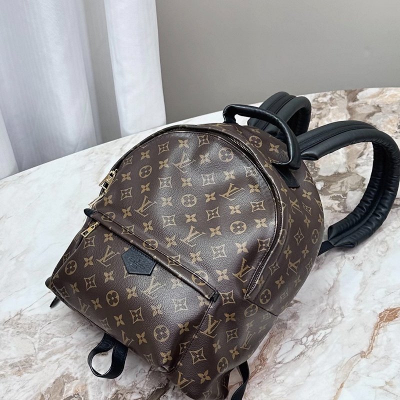 LV老花大號後背包28*36*10 98新配件塵袋-1