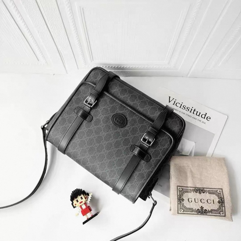 Gucci • 經典老花黑色郵差包-5