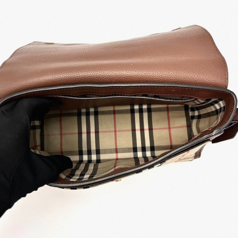 BURBERRY經典格紋拼皮郵差25*18*8 98新配件塵袋-1