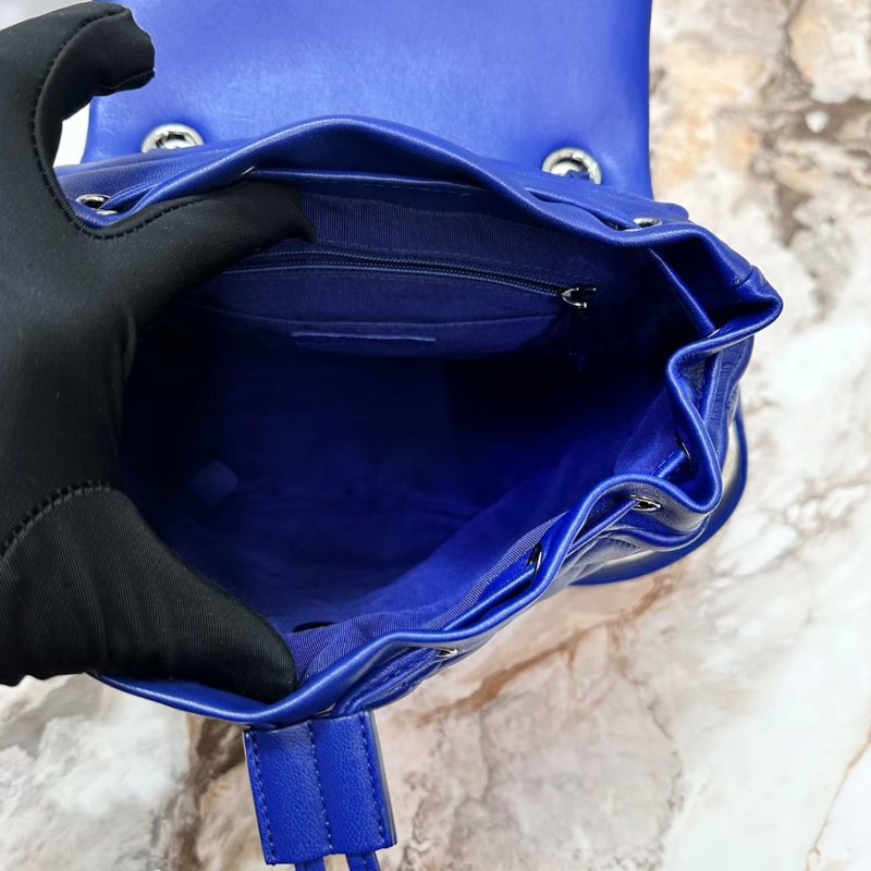 CHANEL藍色銀扣薩爾茨堡後背包19*22*12 99新配件盒子塵袋保卡-2