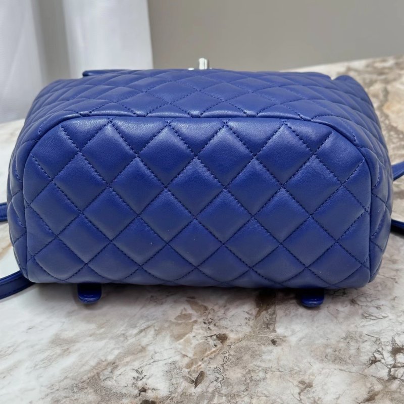 CHANEL藍色銀扣薩爾茨堡後背包19*22*12 99新配件盒子塵袋保卡-3