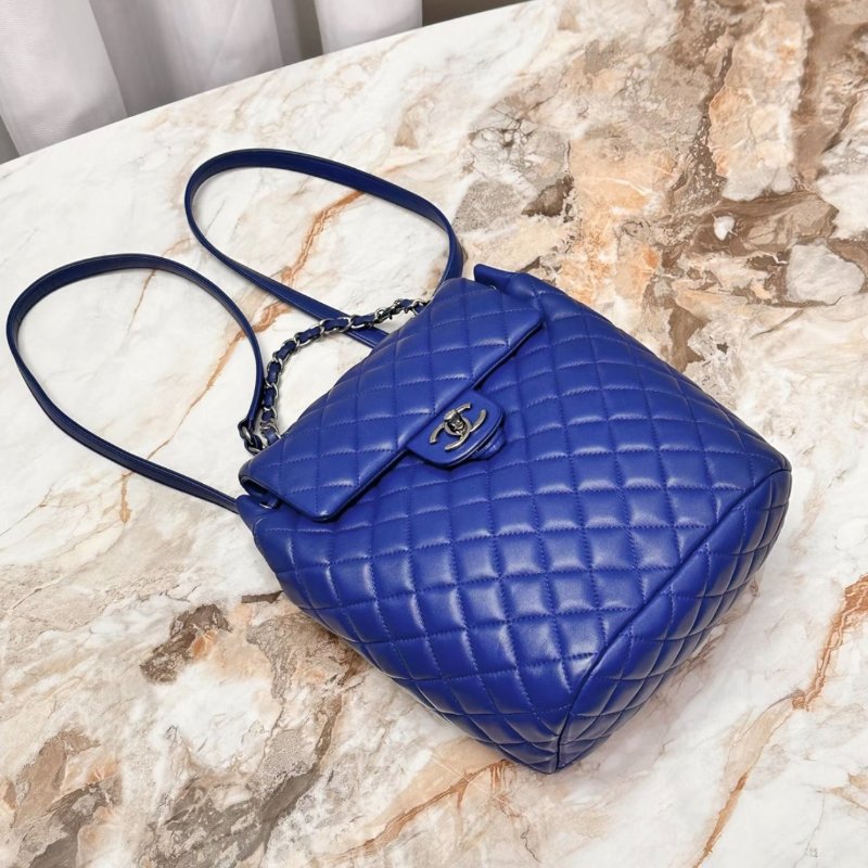 CHANEL藍色銀扣薩爾茨堡後背包19*22*12 99新配件盒子塵袋保卡-5