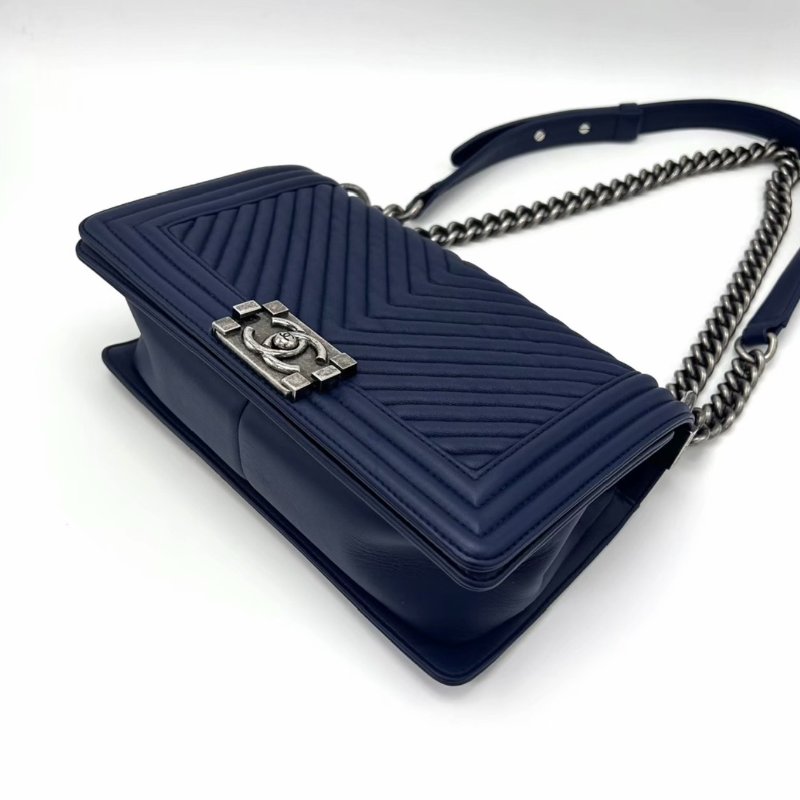 CHANEL藍銀Leboy中號肩背斜背包25*14*7 98新配件塵袋-1