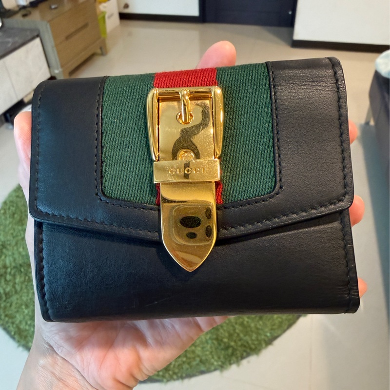 二手正品Gucci 經典 sylvie 短夾（無磨皮）附紙袋～看圖看內文-0