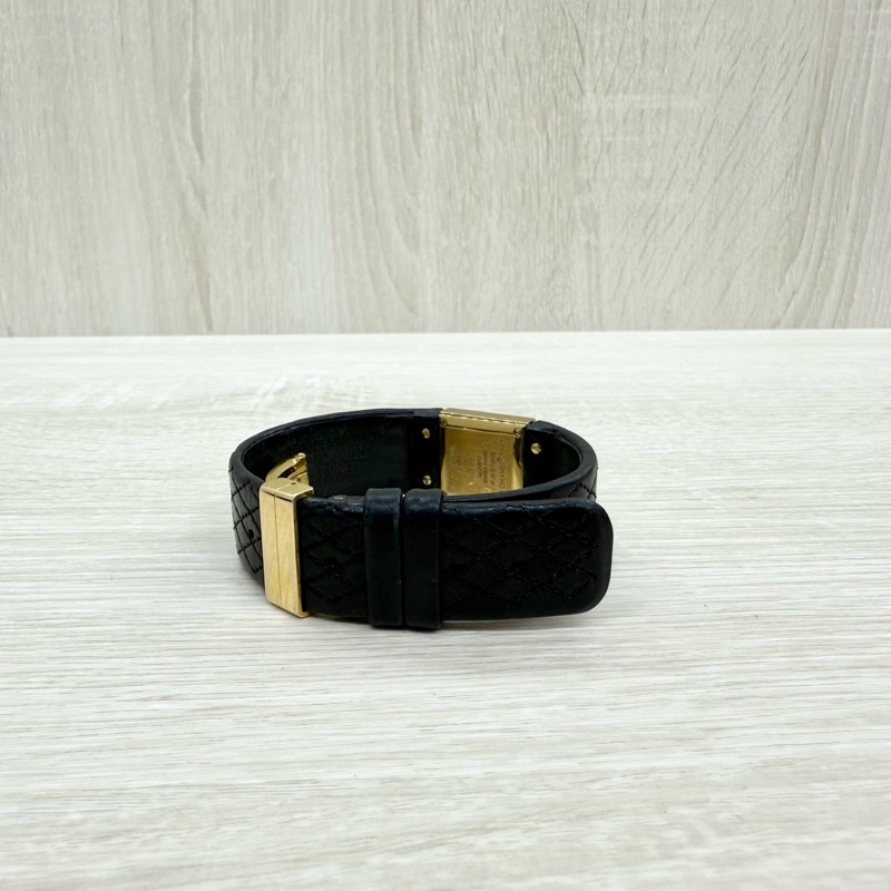 CHANEL黑色菱格衍縫皮革18K金方形石英錶H0109-5