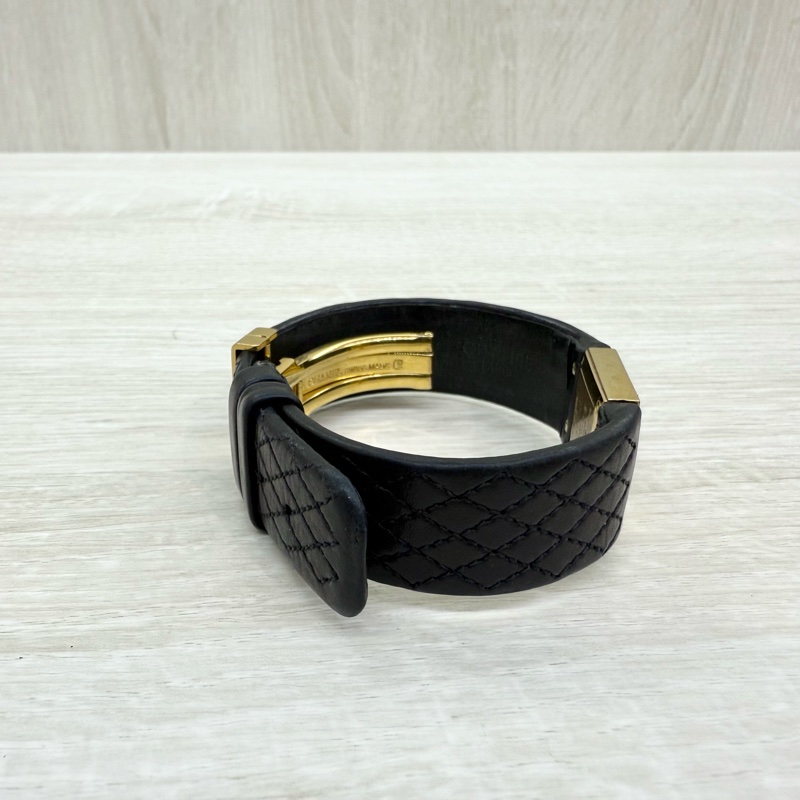 CHANEL黑色菱格衍縫皮革18K金方形石英錶H0109-6