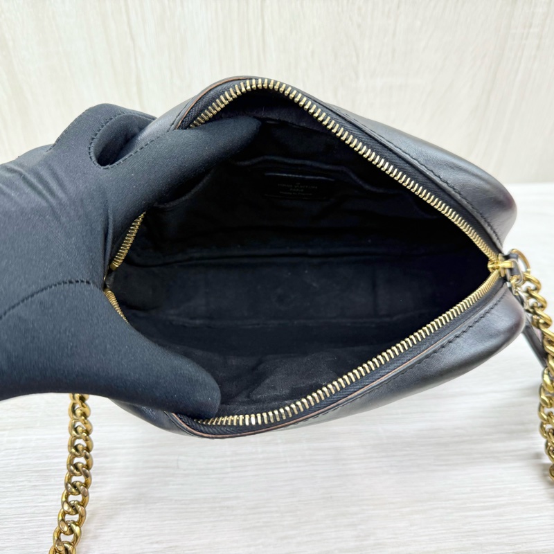 LV黑金牛皮縫線彩色皮標new wave拉鍊相機包M53682-7