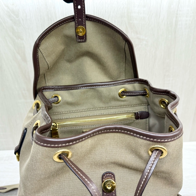 PRADA卡其帆布拚咖啡滾邊小號束口後背包1BZ006-6