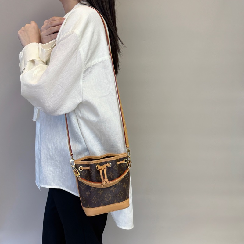 🥨超優惠路易威登小水桶LV原花Nano Noe束口水桶包M81266-0