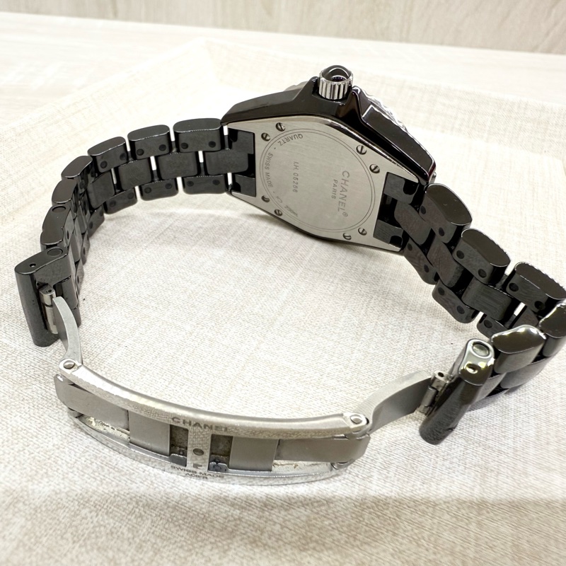 CHANEL黑色陶瓷12點鑽石英錶J12 33mm-4