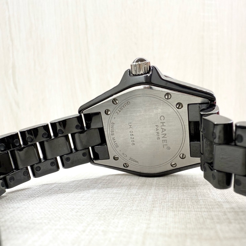 CHANEL黑色陶瓷12點鑽石英錶J12 33mm-5
