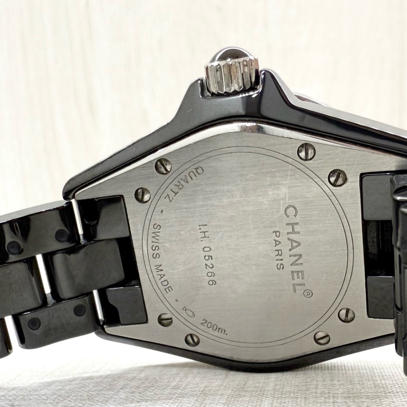CHANEL黑色陶瓷12點鑽石英錶J12 33mm-10