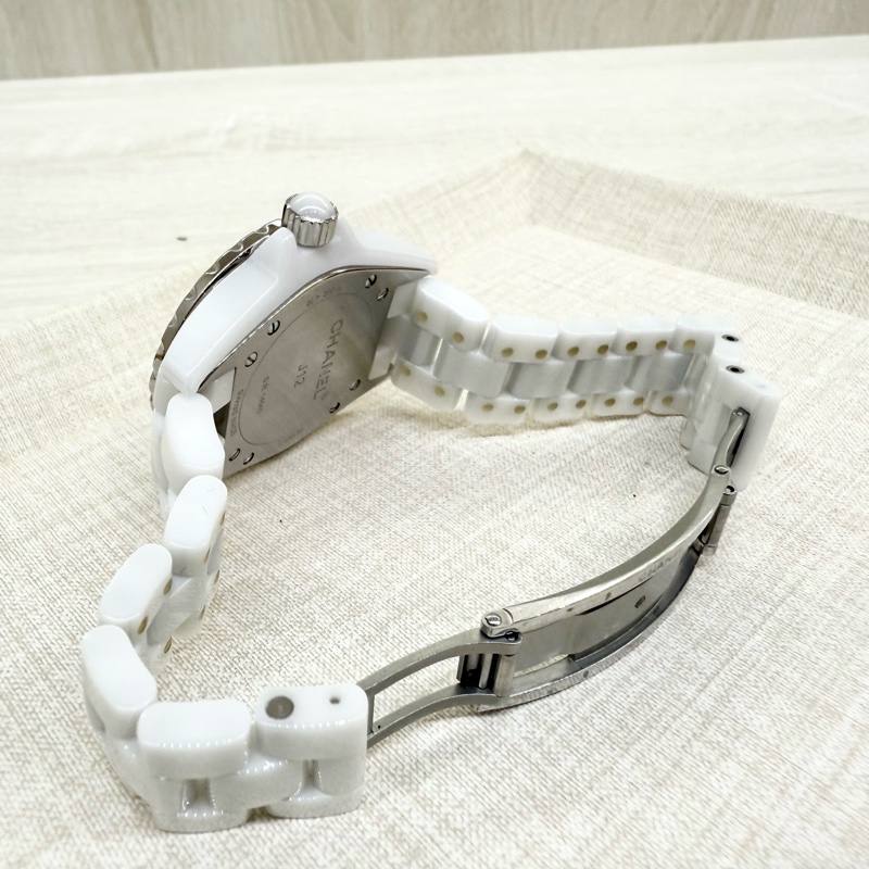 CHANEL白色陶瓷12點鑽J12石英錶33mm/H1628-4