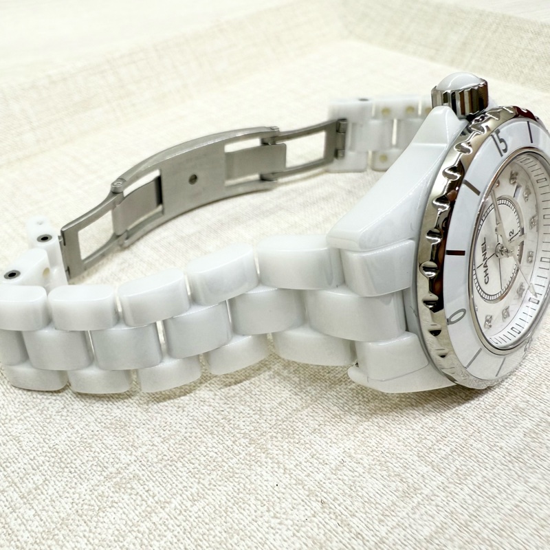CHANEL白色陶瓷12點鑽J12石英錶33mm/H1628-8