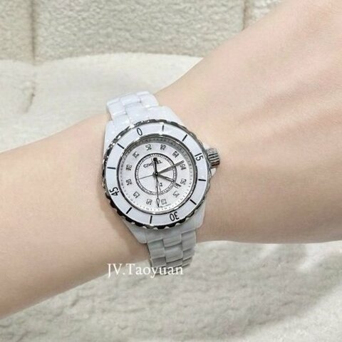 CHANEL白色陶瓷12點鑽J12石英錶33mm/H1628