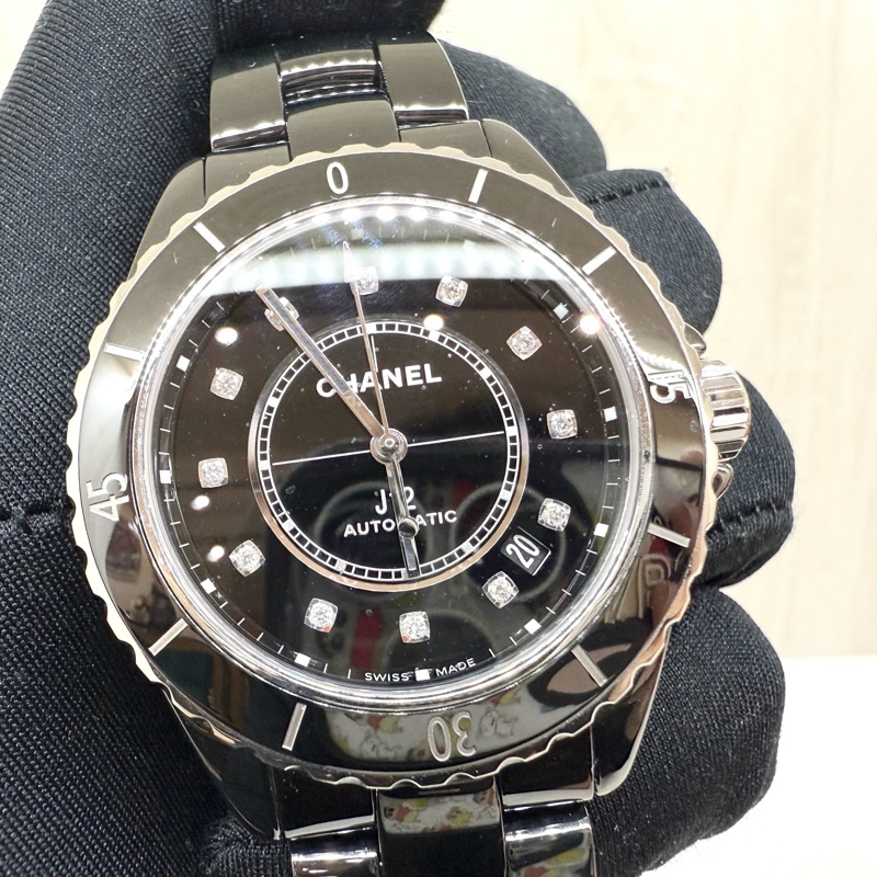 Chanel黑色鑲鑽J12 CALIBER機芯陶瓷腕錶38mm/H5702-13
