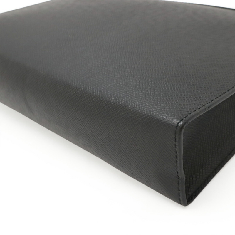 路易威登 Taiga Pochette Voyage MM 第二款手拿包/小手包，小牛皮材質，黑色，M30547-3