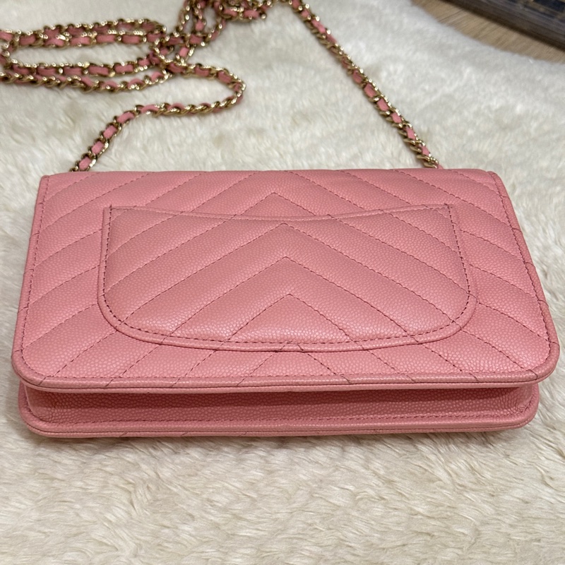 賣三天到12/20下架🔥好用又很美的💓CHANEL WOC香奈兒 荔枝牛皮 粉色 斜背包-15