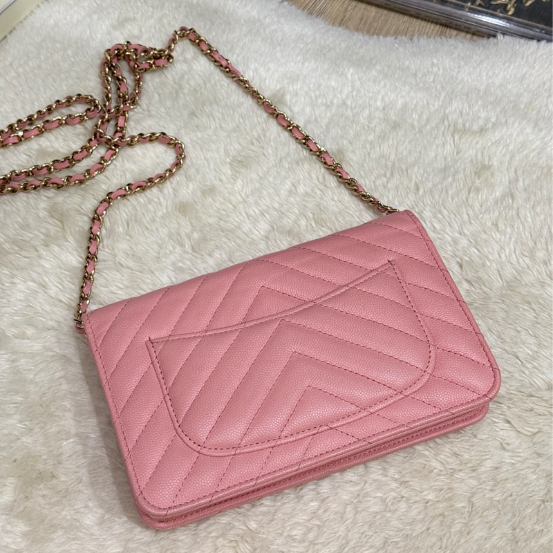 賣三天到12/20下架🔥好用又很美的💓CHANEL WOC香奈兒 荔枝牛皮 粉色 斜背包-18