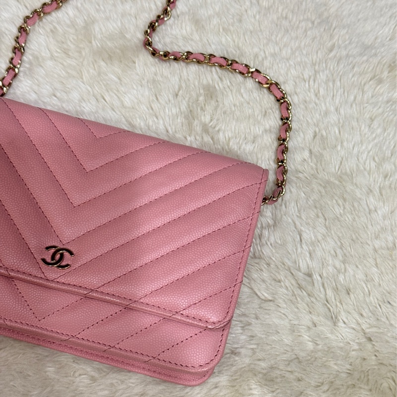 賣三天到12/20下架🔥好用又很美的💓CHANEL WOC香奈兒 荔枝牛皮 粉色 斜背包-40
