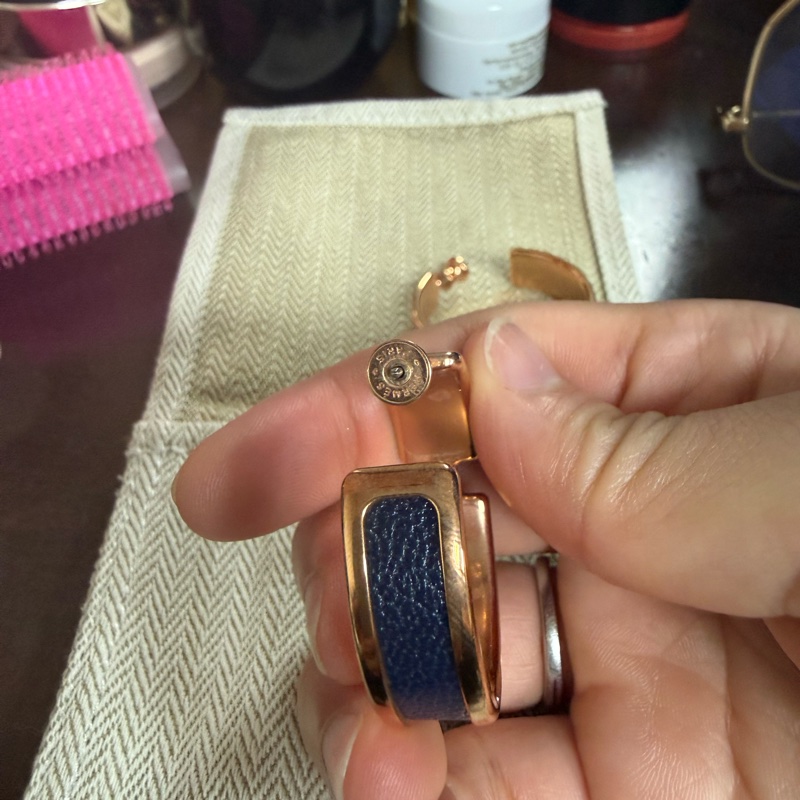 Hermès🇫🇷 愛馬仕 蹄狀大圈耳環 玫瑰金×深藍｜全新未拆膜-4