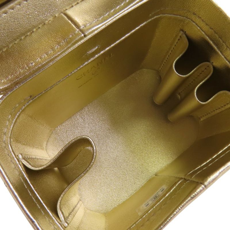 CHANEL 牛皮皮革Vanity Case金扣鏈帶肩背袋-4