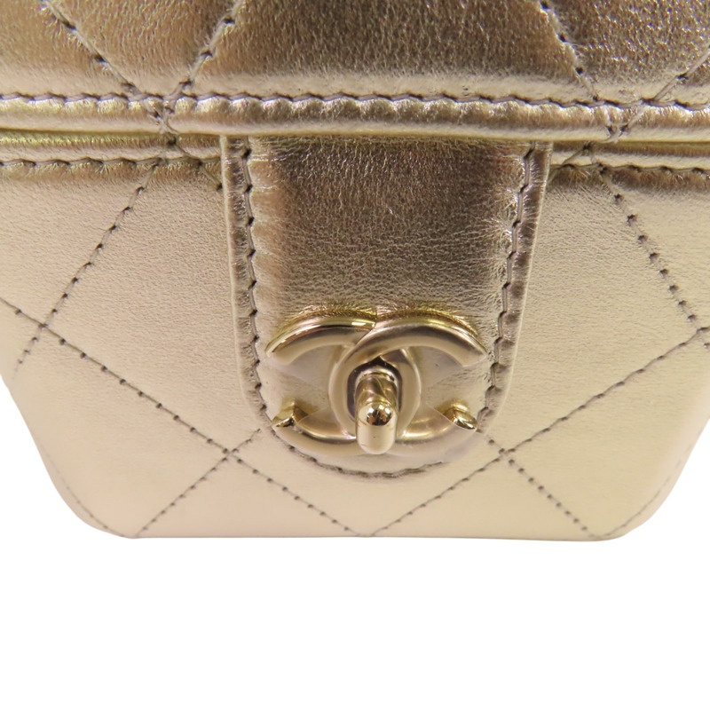 CHANEL 牛皮皮革Vanity Case金扣鏈帶肩背袋-8