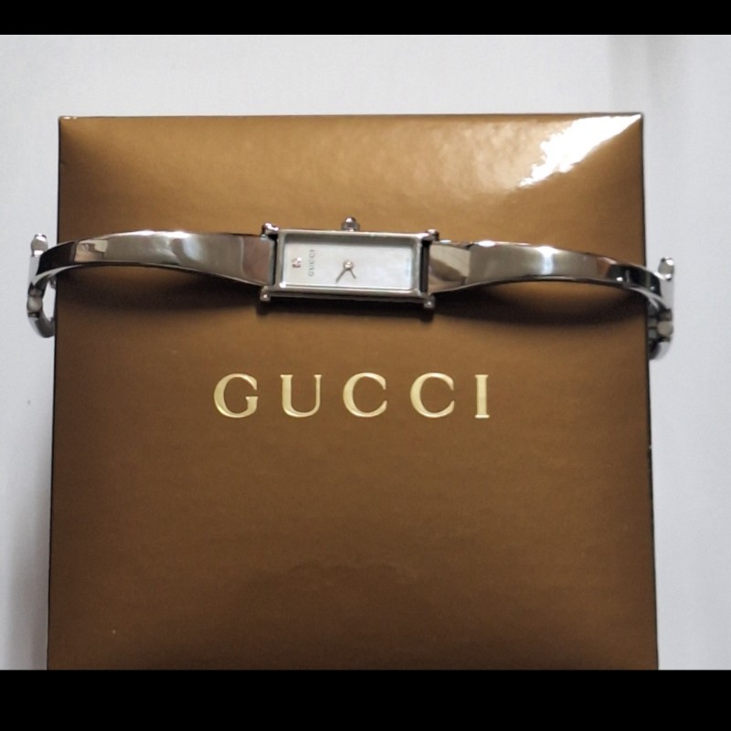 Gucci (古馳）天然真鑽女士腕錶 - 1500L-8