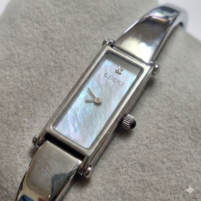 Gucci (古馳）天然真鑽女士腕錶 - 1500L-12