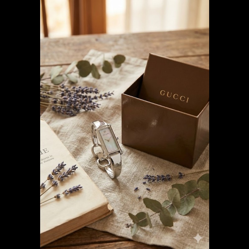 Gucci (古馳）天然真鑽女士腕錶 - 1500L-16