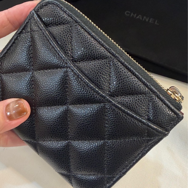 Chanel 新款L拉鏈短夾黑金-6