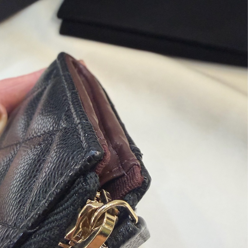 Chanel 新款L拉鏈短夾黑金-12