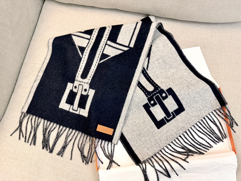 Hermes 愛馬仕 Casaque Les Sangles圍巾 藍/灰雙面可用-0